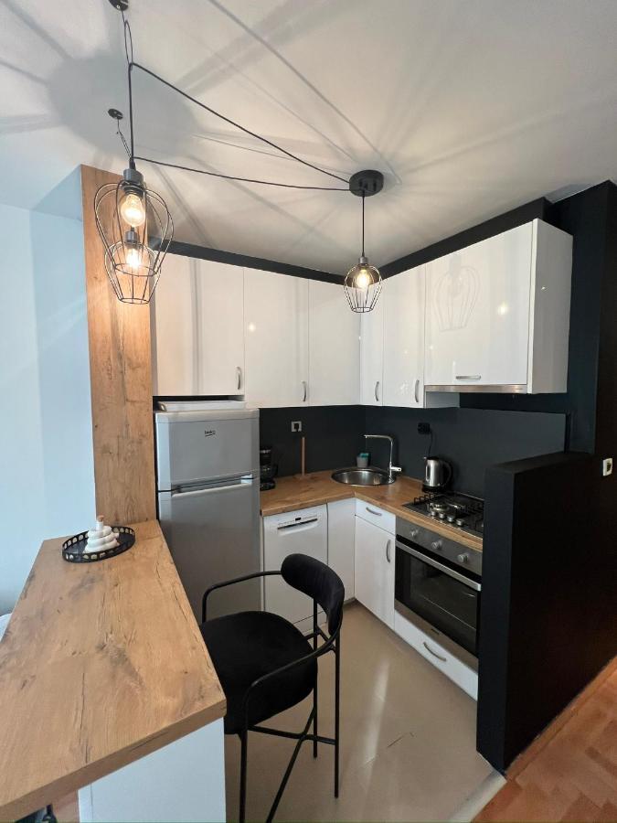 Apartment Bizzbuzz *